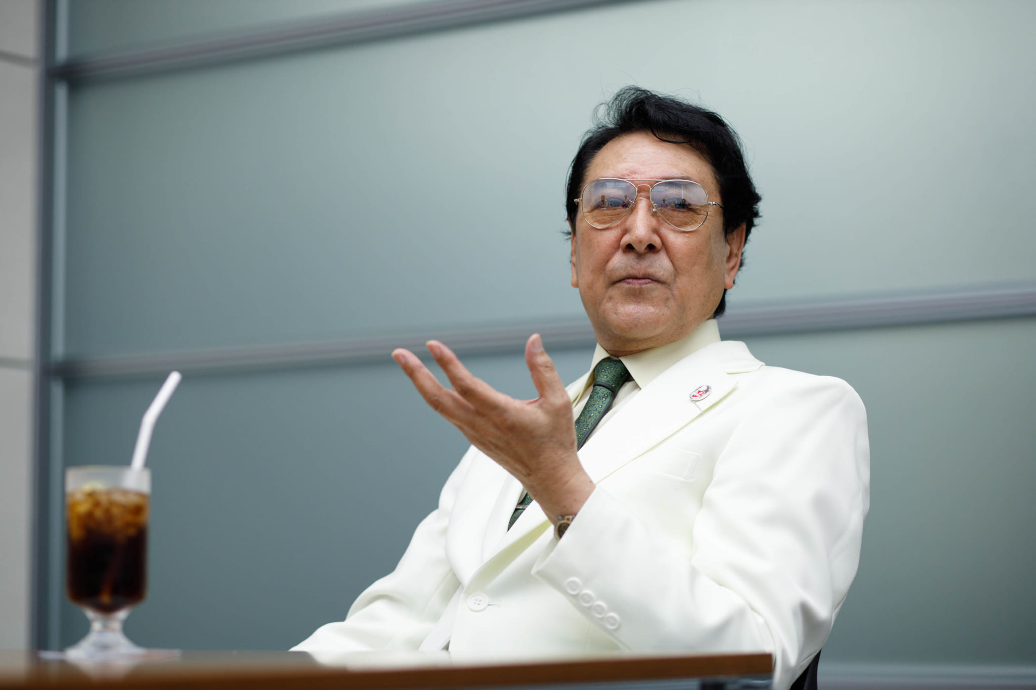 古谷敏が選ぶ「ウルトラマン不滅のナンバー1決戦」 – 集英社新書プラス
